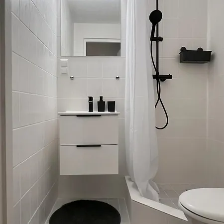 Spacious In Kadriorg, City Centre Apartment Tallinn